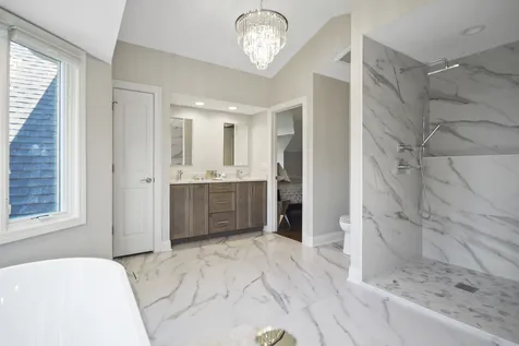 42 Founders Pointe North Bloomingdale IL 60108