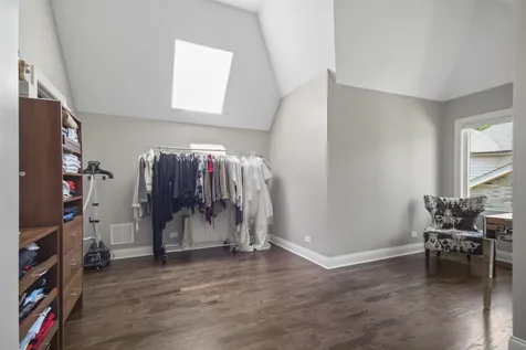 42 Founders Pointe North Bloomingdale IL 60108