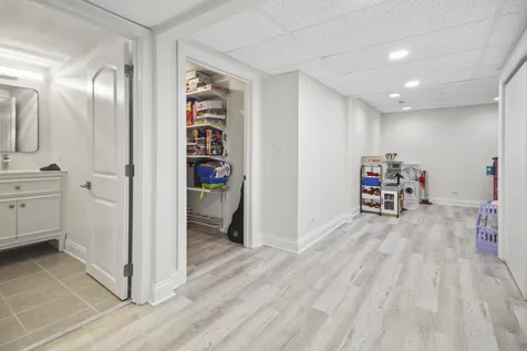 42 Founders Pointe North Bloomingdale IL 60108