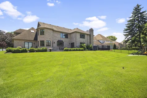 42 Founders Pointe North Bloomingdale IL 60108