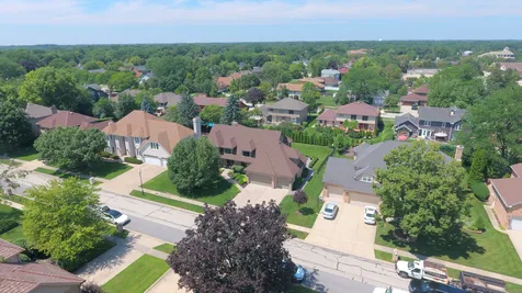 42 Founders Pointe North Bloomingdale IL 60108