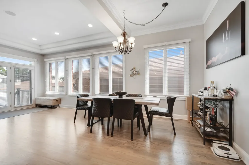 11241 South Central Park Avenue Chicago IL 60655