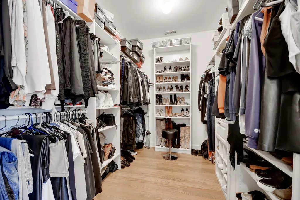 11241 South Central Park Avenue Chicago IL 60655