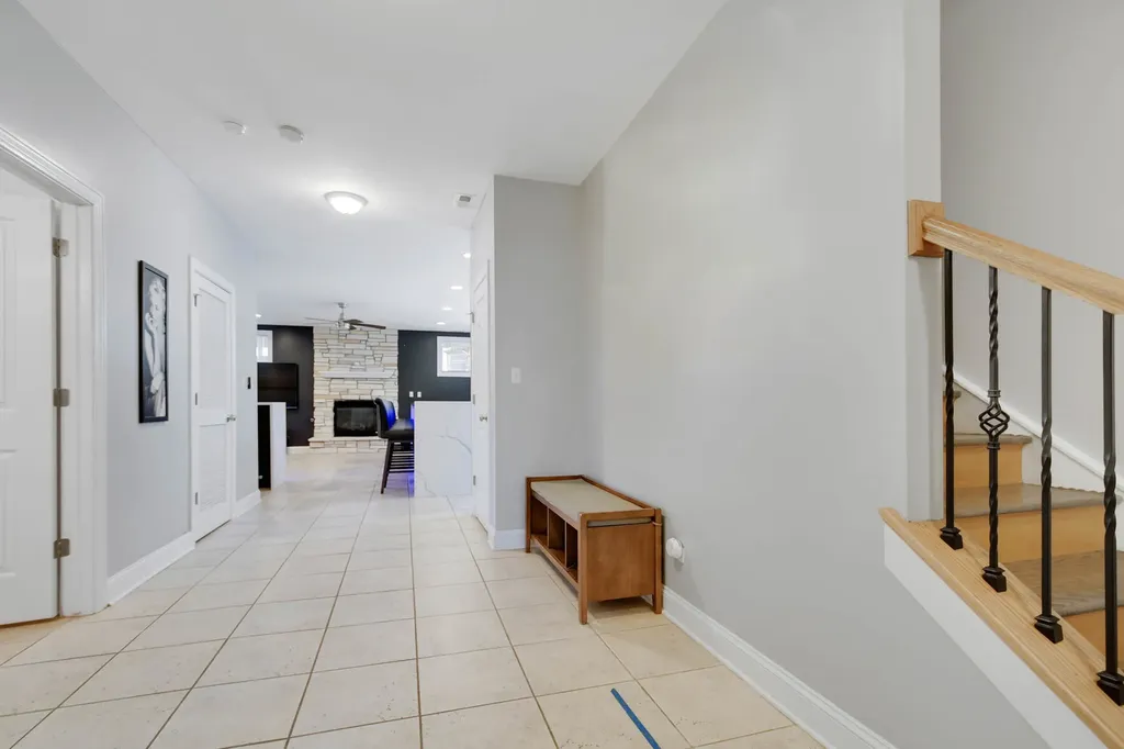 11241 South Central Park Avenue Chicago IL 60655
