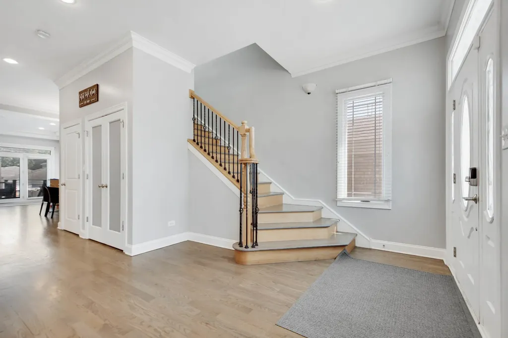 11241 South Central Park Avenue Chicago IL 60655