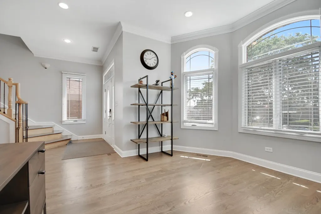 11241 South Central Park Avenue Chicago IL 60655