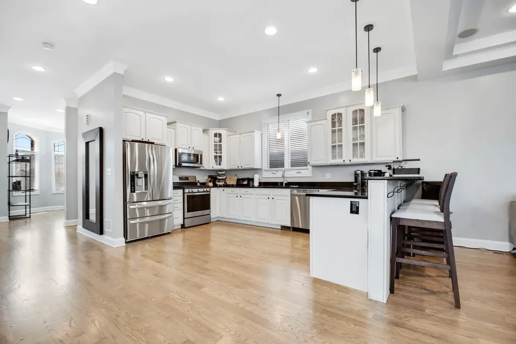 11241 South Central Park Avenue Chicago IL 60655