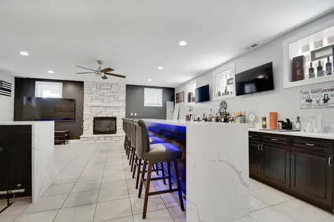11241 South Central Park Avenue Chicago IL 60655