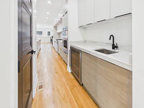 2638 West Superior Street Chicago IL 60612