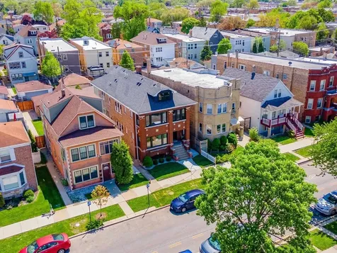 5131 West Roscoe Street Chicago IL 60641