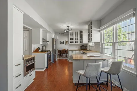 314 Anchor Drive Carpentersville IL 60110