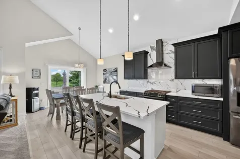 511 Amherst Drive Sycamore IL 60178