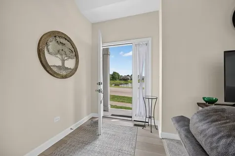 511 Amherst Drive Sycamore IL 60178