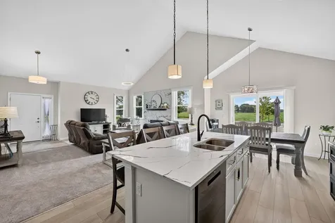 511 Amherst Drive Sycamore IL 60178