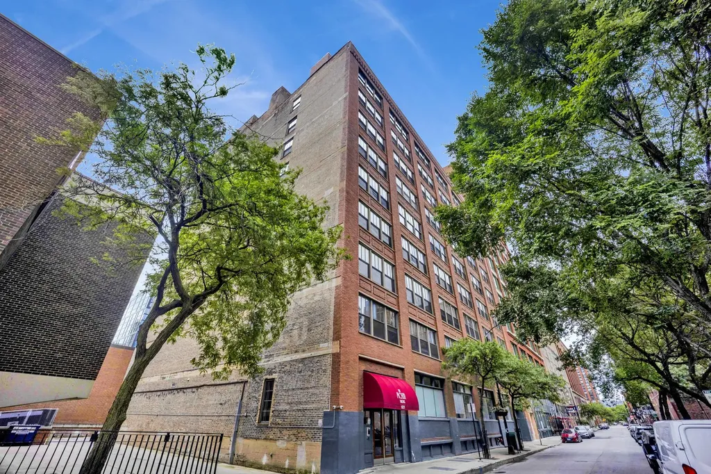 621 South Plymouth Court Chicago IL 60605