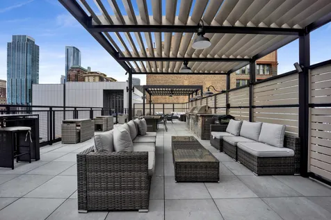 621 South Plymouth Court Chicago IL 60605
