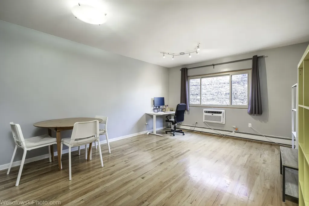 4939 South Dorchester Avenue Chicago IL 60615