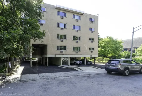 4939 South Dorchester Avenue Chicago IL 60615