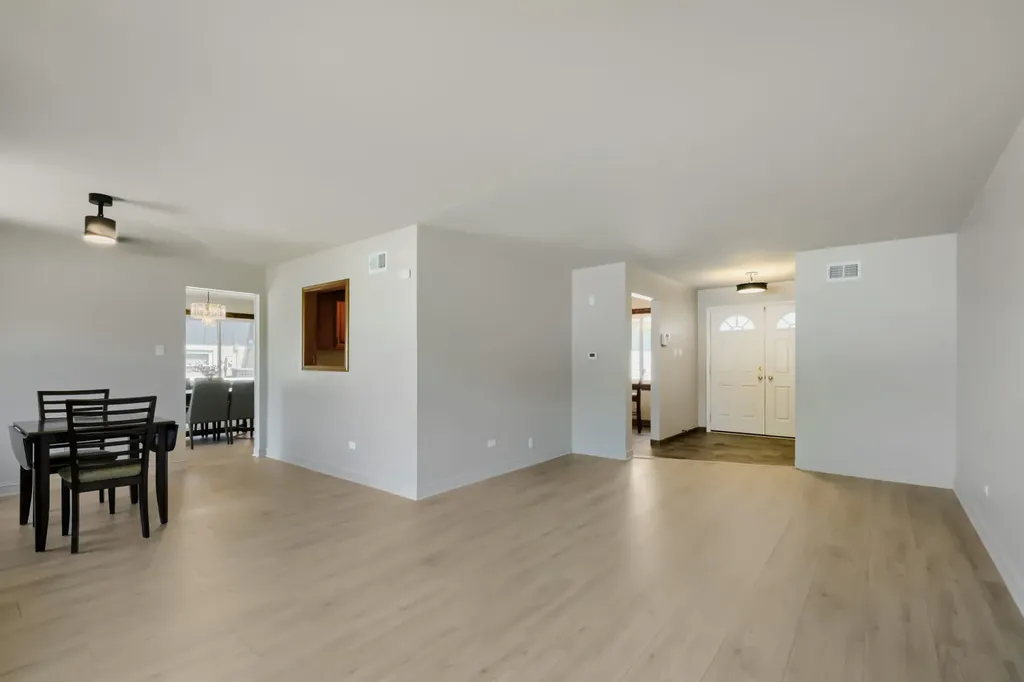 8514 Fir Street Orland Park IL 60462