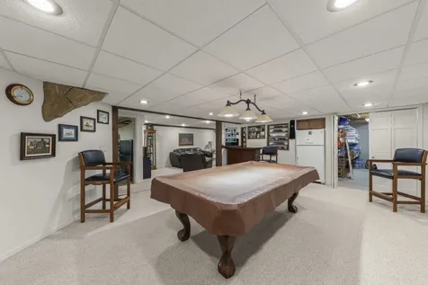 571 Lakeview Drive Oswego IL 60543