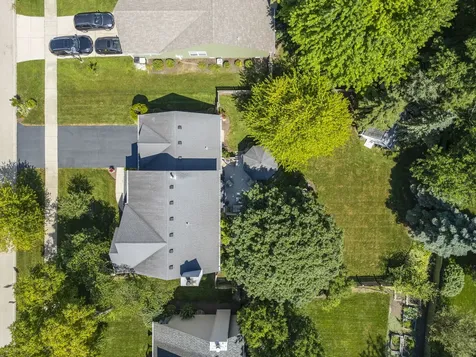 571 Lakeview Drive Oswego IL 60543