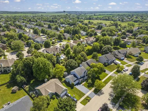 571 Lakeview Drive Oswego IL 60543