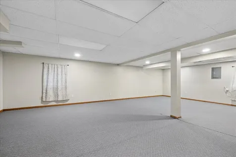 1436 Bridgedale Road Crystal Lake IL 60014