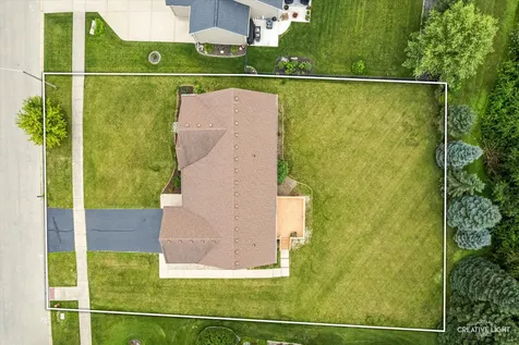 1403 Prairie Wind Drive Sandwich IL 60548