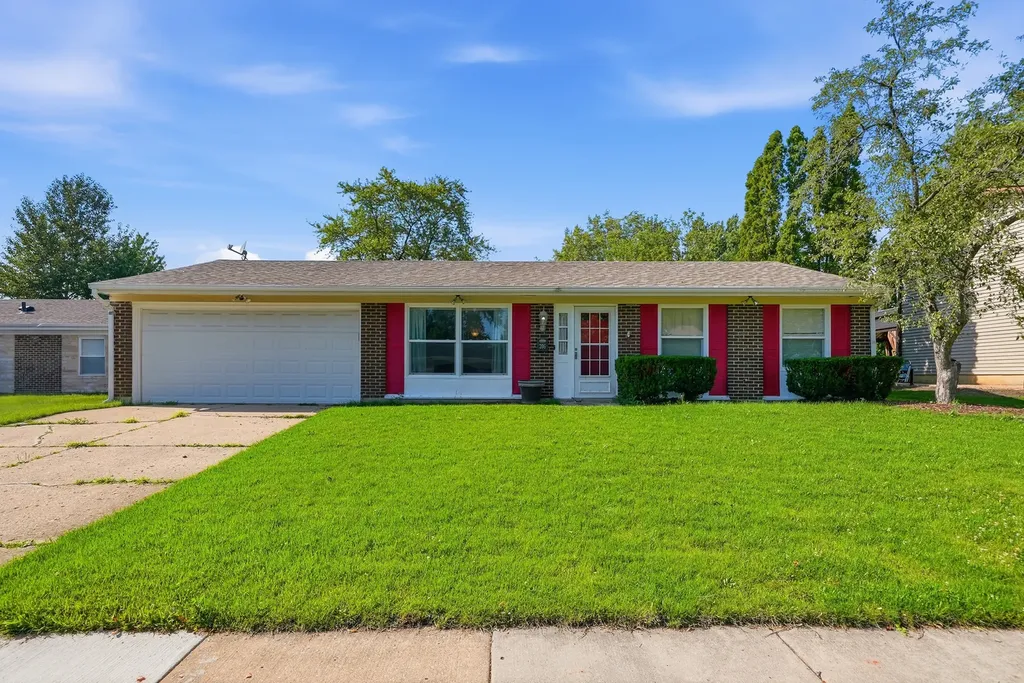 206 Judy Lane Streamwood IL 60107