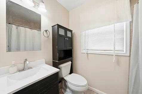 206 Judy Lane Streamwood IL 60107