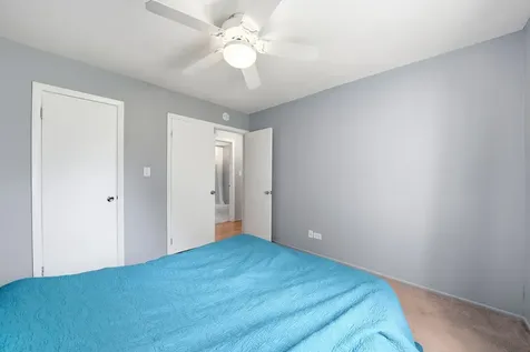 206 Judy Lane Streamwood IL 60107