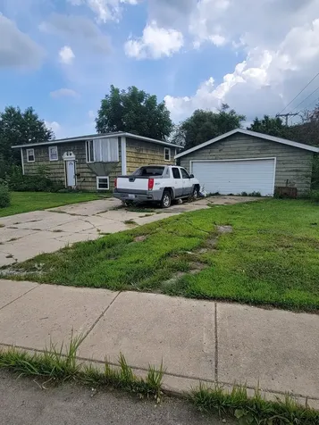 190 Boulder Hill Pass Montgomery IL 60538