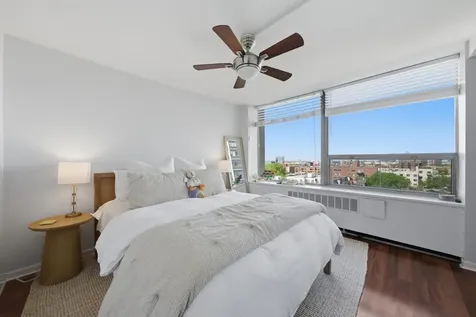 1455 North Sandburg Terrace Chicago IL 60610