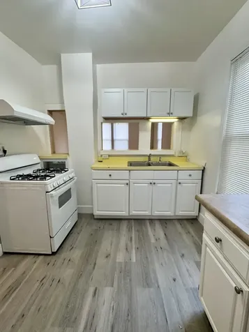 2415 7TH Avenue Moline IL 61265