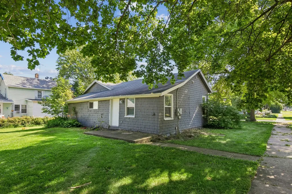 600 3RD Street Harvard IL 60033