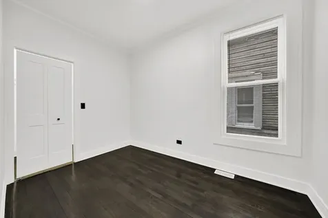 6607 South Oakley Avenue Chicago IL 60636