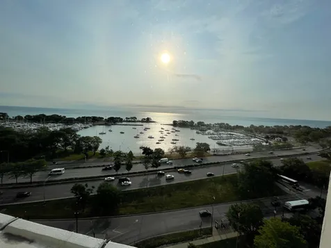 3200 North Lake Shore Drive Chicago IL 60657