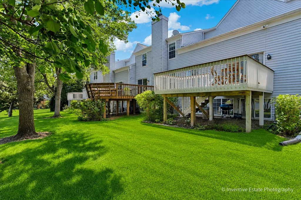 333 Shadybrook Lane Aurora IL 60504