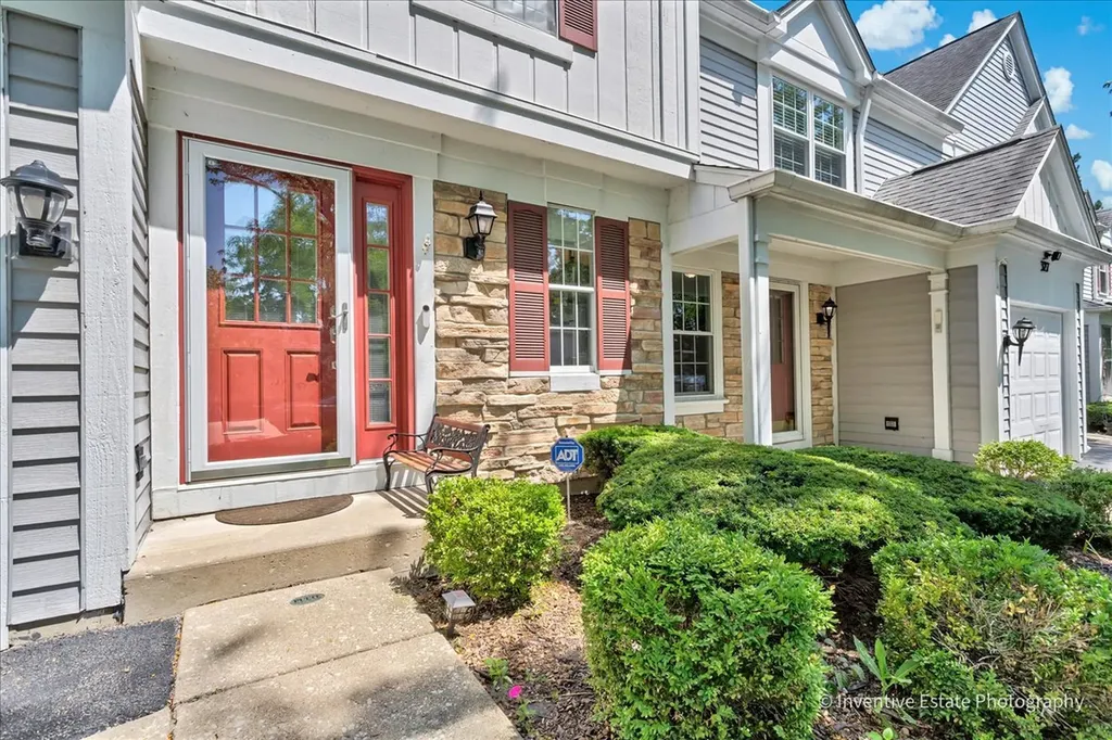 333 Shadybrook Lane Aurora IL 60504