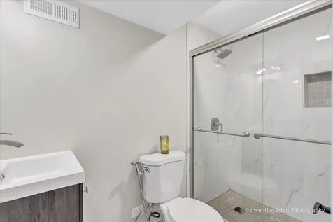 333 Shadybrook Lane Aurora IL 60504