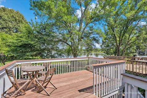 333 Shadybrook Lane Aurora IL 60504