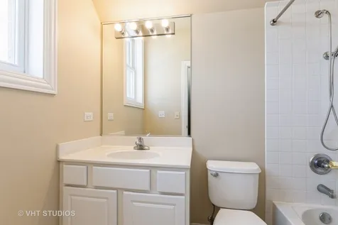 1867 Admiral Court Glenview IL 60026