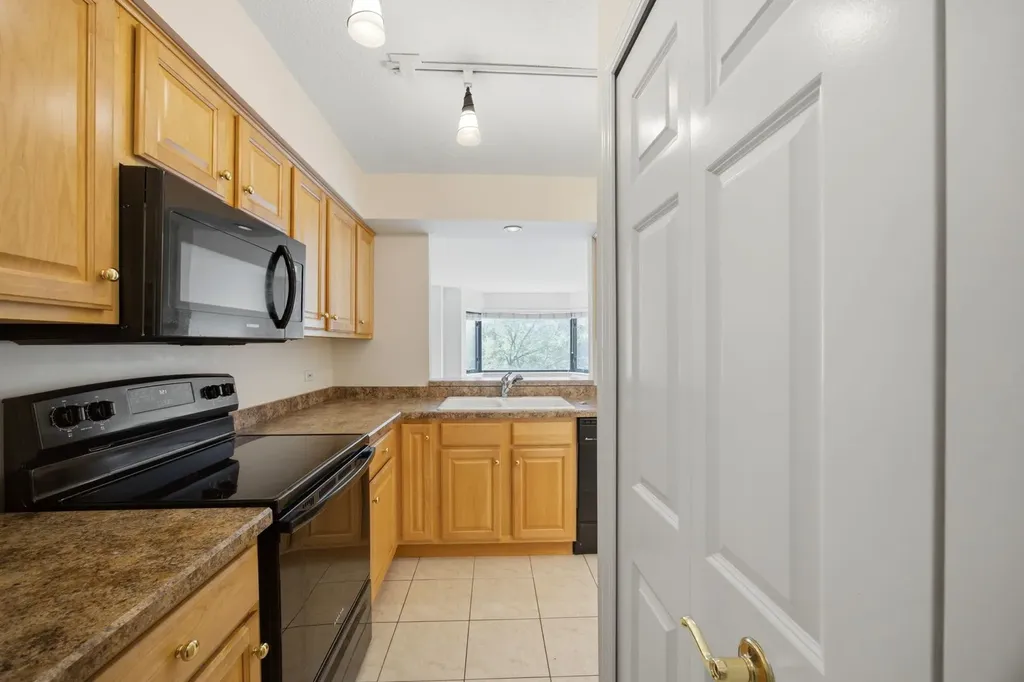 470 Fawell Boulevard Glen Ellyn IL 60137