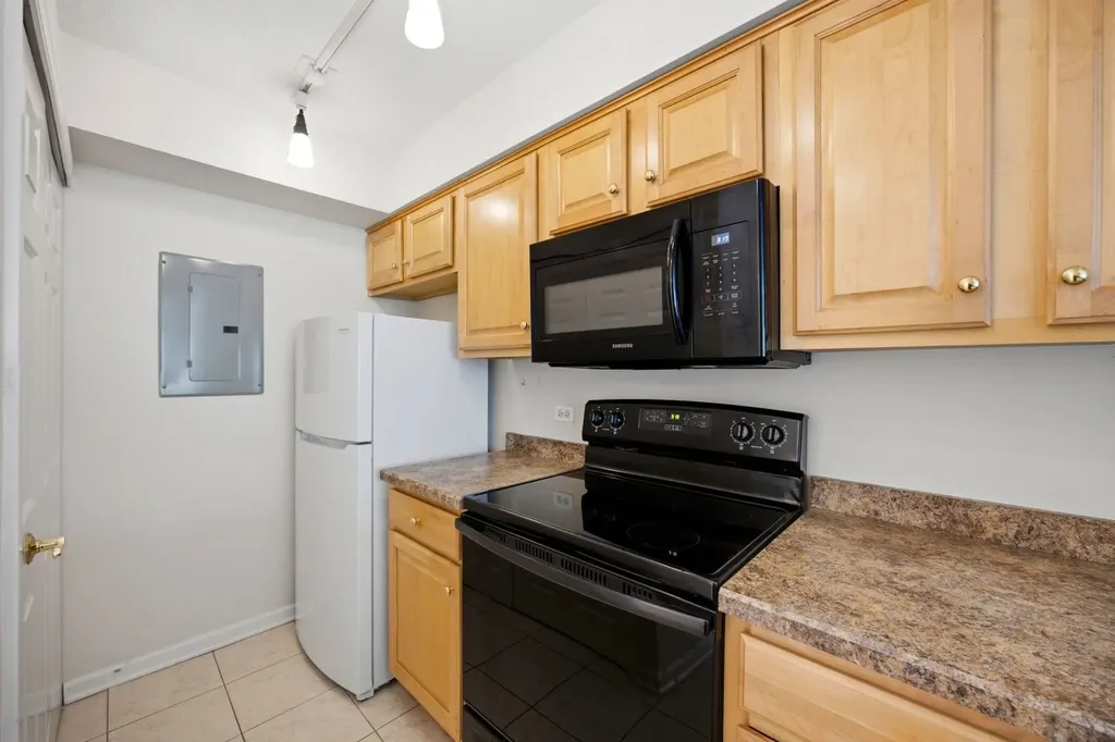 470 Fawell Boulevard Glen Ellyn IL 60137