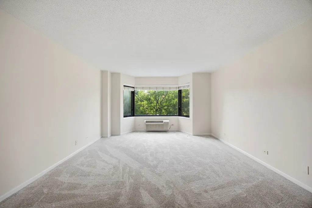 470 Fawell Boulevard Glen Ellyn IL 60137