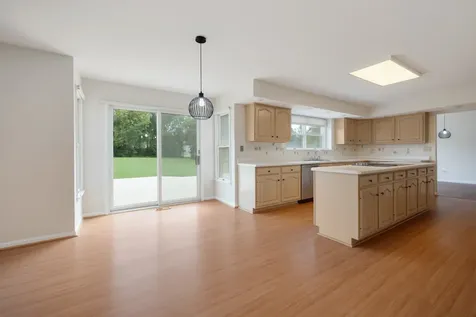 727 Jamestowne Road Sleepy Hollow IL 60118