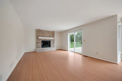 727 Jamestowne Road Sleepy Hollow IL 60118