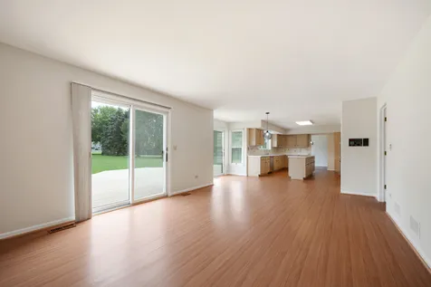727 Jamestowne Road Sleepy Hollow IL 60118
