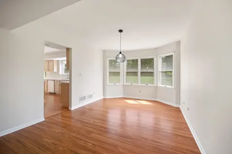 727 Jamestowne Road Sleepy Hollow IL 60118