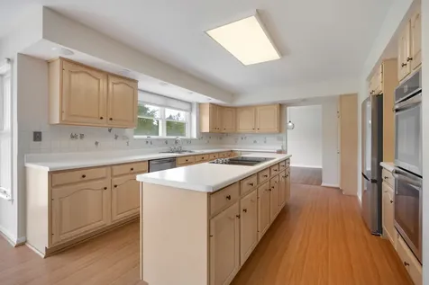727 Jamestowne Road Sleepy Hollow IL 60118